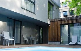 Room 4 & 5 Apartments